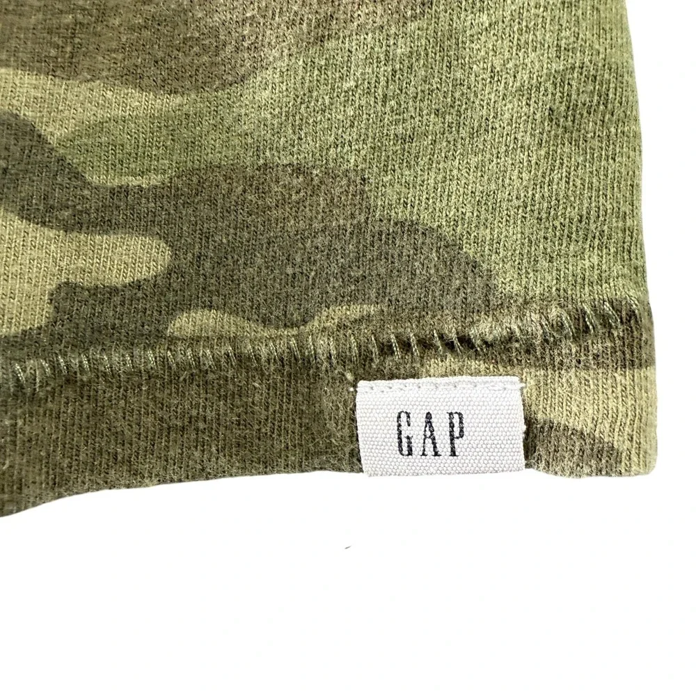 Gap Toddler Boys Green Camo Long Sleeve Pocket T-Shirt Size 5T Camouflage Tee